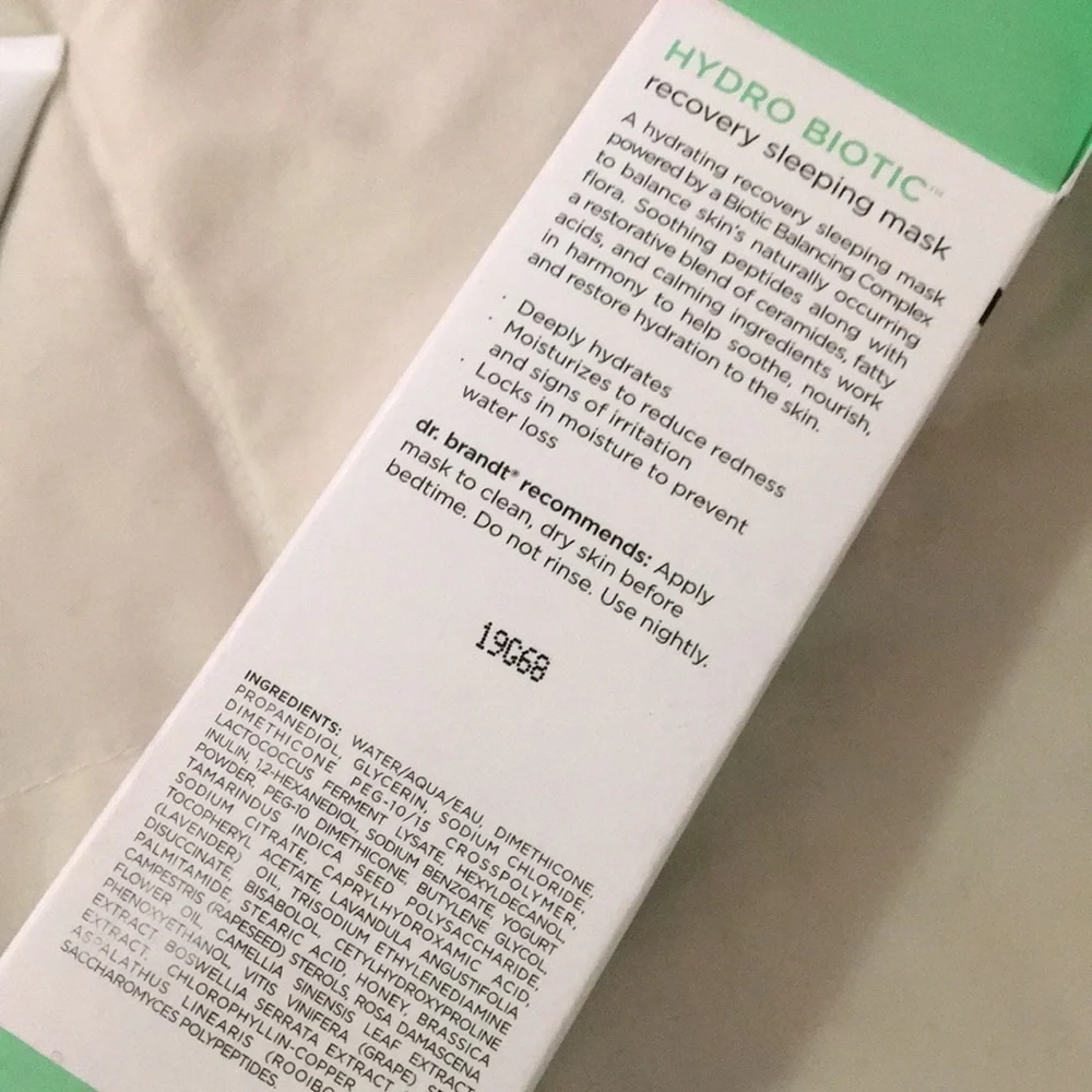 Dr Brandt hydrobiotic recovery sleeping mask